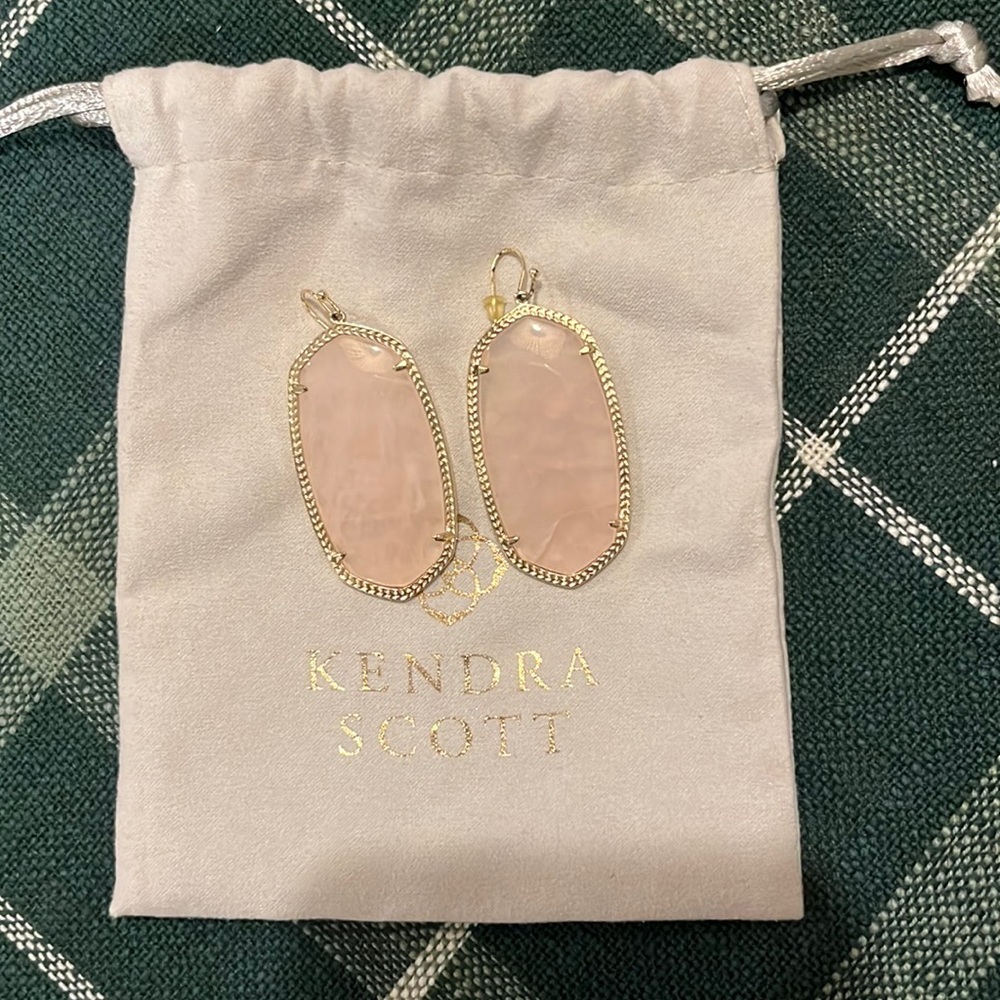 Gold Kendra Scott Danielle Earrings in Rose Quartz